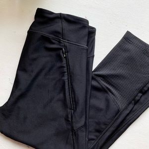 Under Armour capri leggings yoga pants